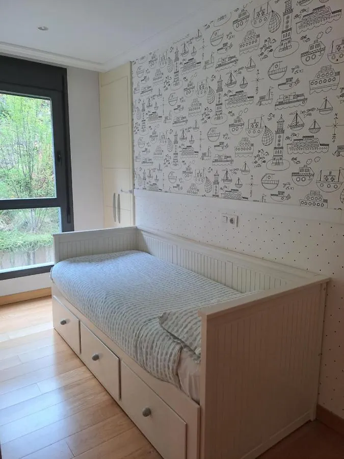Apartamento En El Centro Con Garaje Directo. Bilbao